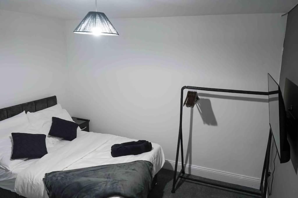 Stunning Two Bed City Centre Apartment Leeds  Eksteriør billede