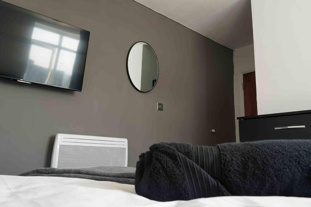 Stunning Two Bed City Centre Apartment Leeds  Eksteriør billede